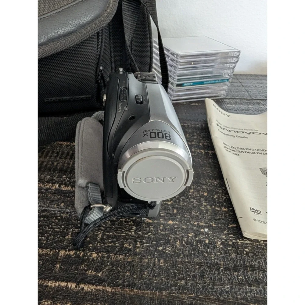 Sony DCR-DVD92E Handycam DVD Camcorder Digital Video DVD-R/RW DVD+RW Nightshot